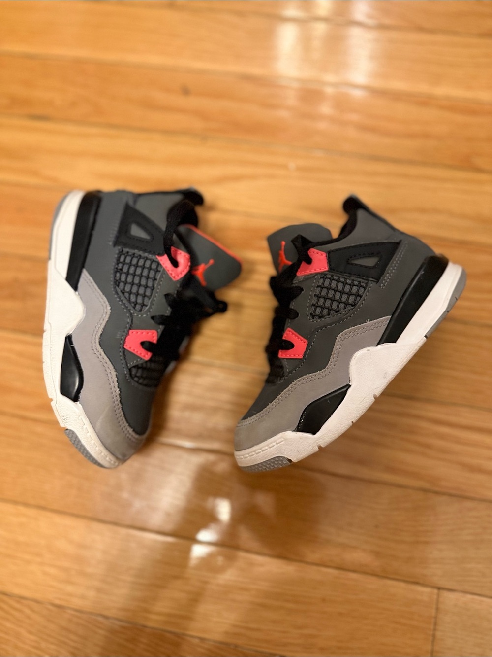 Jordan Kids' infrared Low-Top Sneakers